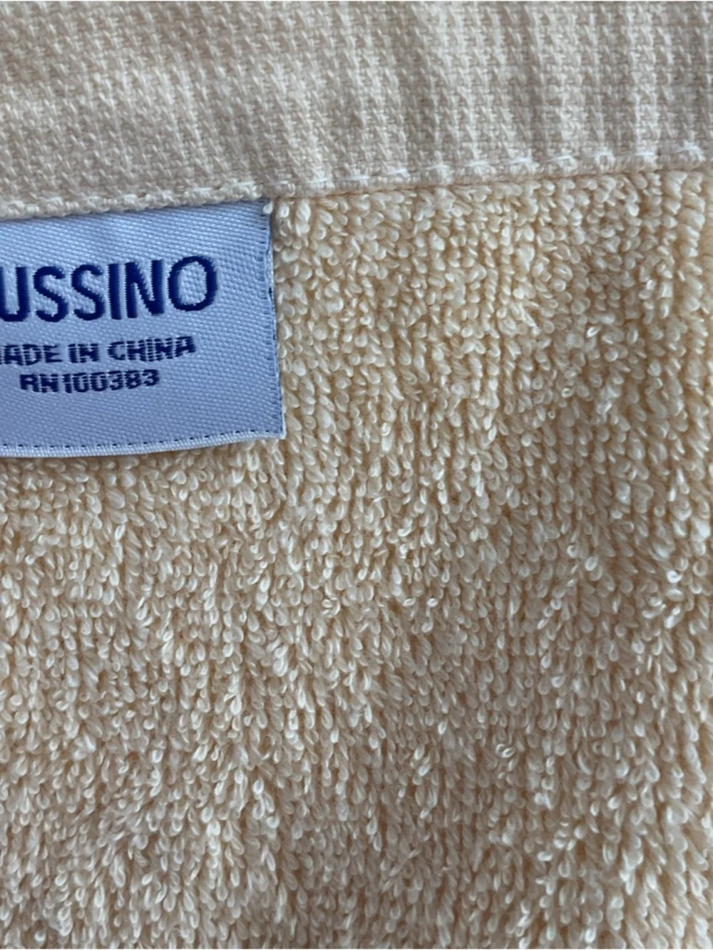 Aussino Hand Towels 3 Yellow Fringe Trim